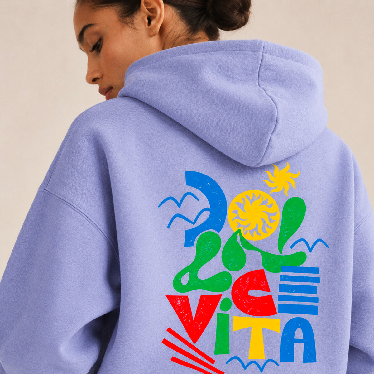 Hoodie lavande Dolce Vita colorée Beauséjour, vue de dos.
