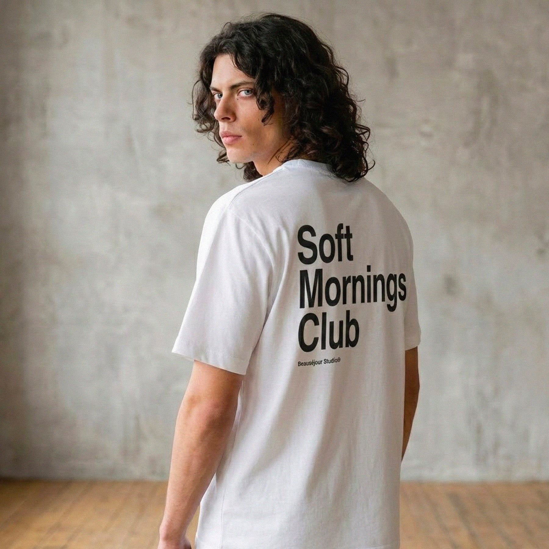 T-Shirt Soft Mornings Club