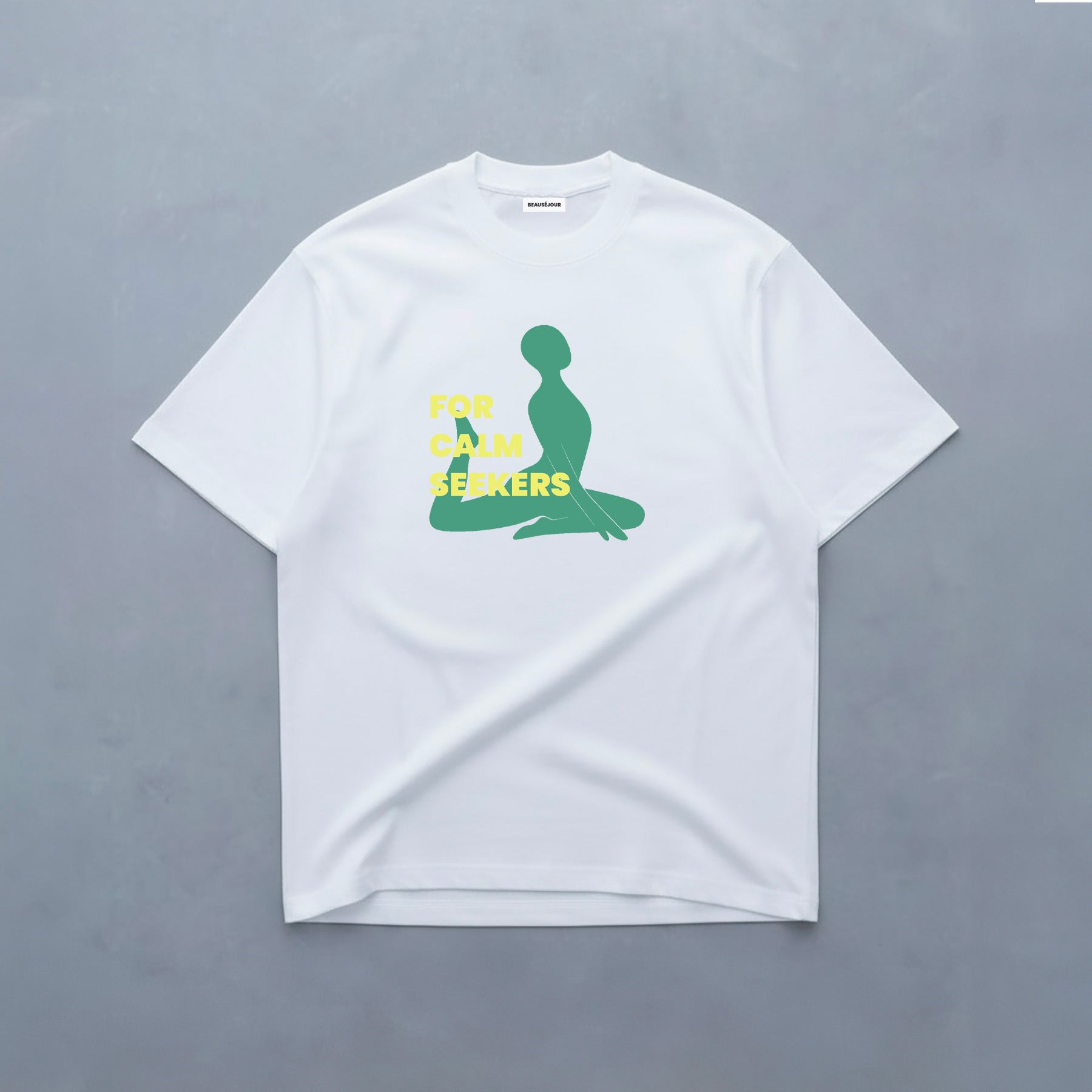 TShirt yoga 100% biologique pour femme. Impression for calm seekers à l'avant. Beausejour France. TShirt yoga pour femme - tshirt femme - tshirt yoga - tshirt lifestyle femme - tshirt bien être - tshirt été