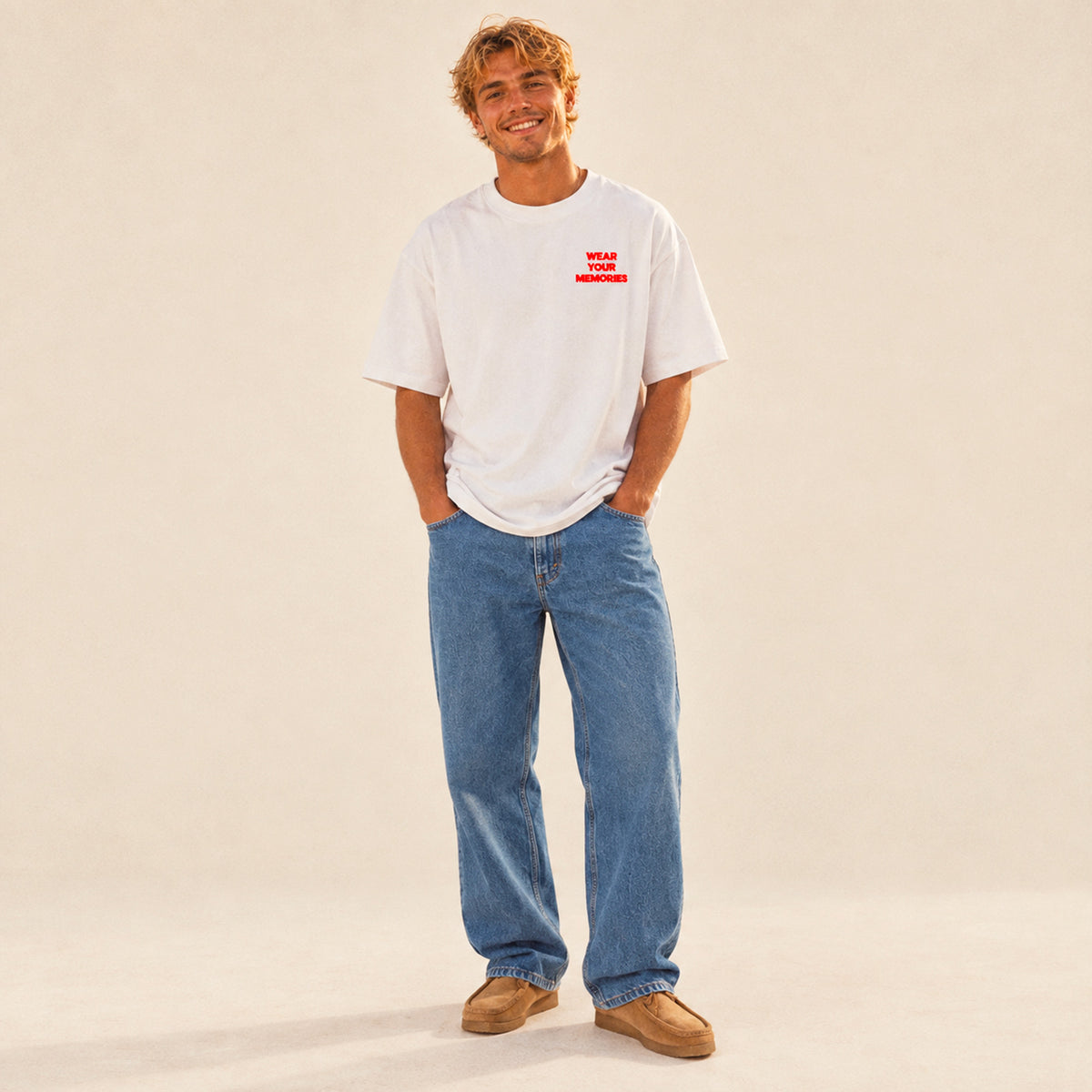 T-shirt boxy One More Song Beauséjour porté par un homme, vue 3.