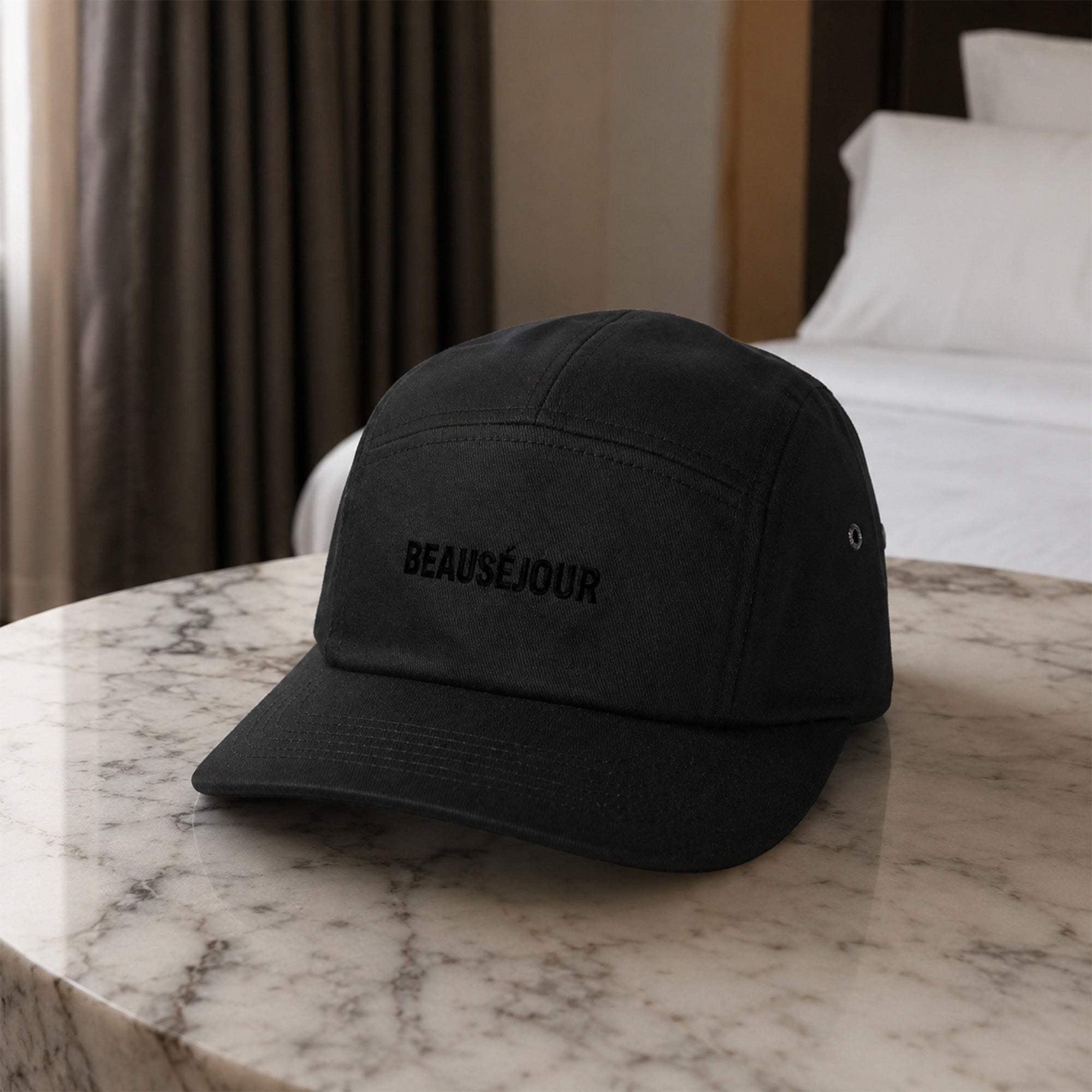 casquette noire beausejour style minimaliste