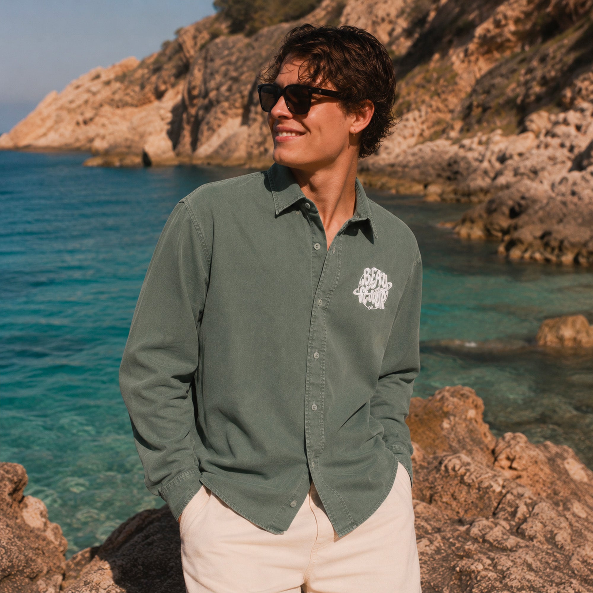 Chemise verte Beauséjour pour homme, vue de dos.
