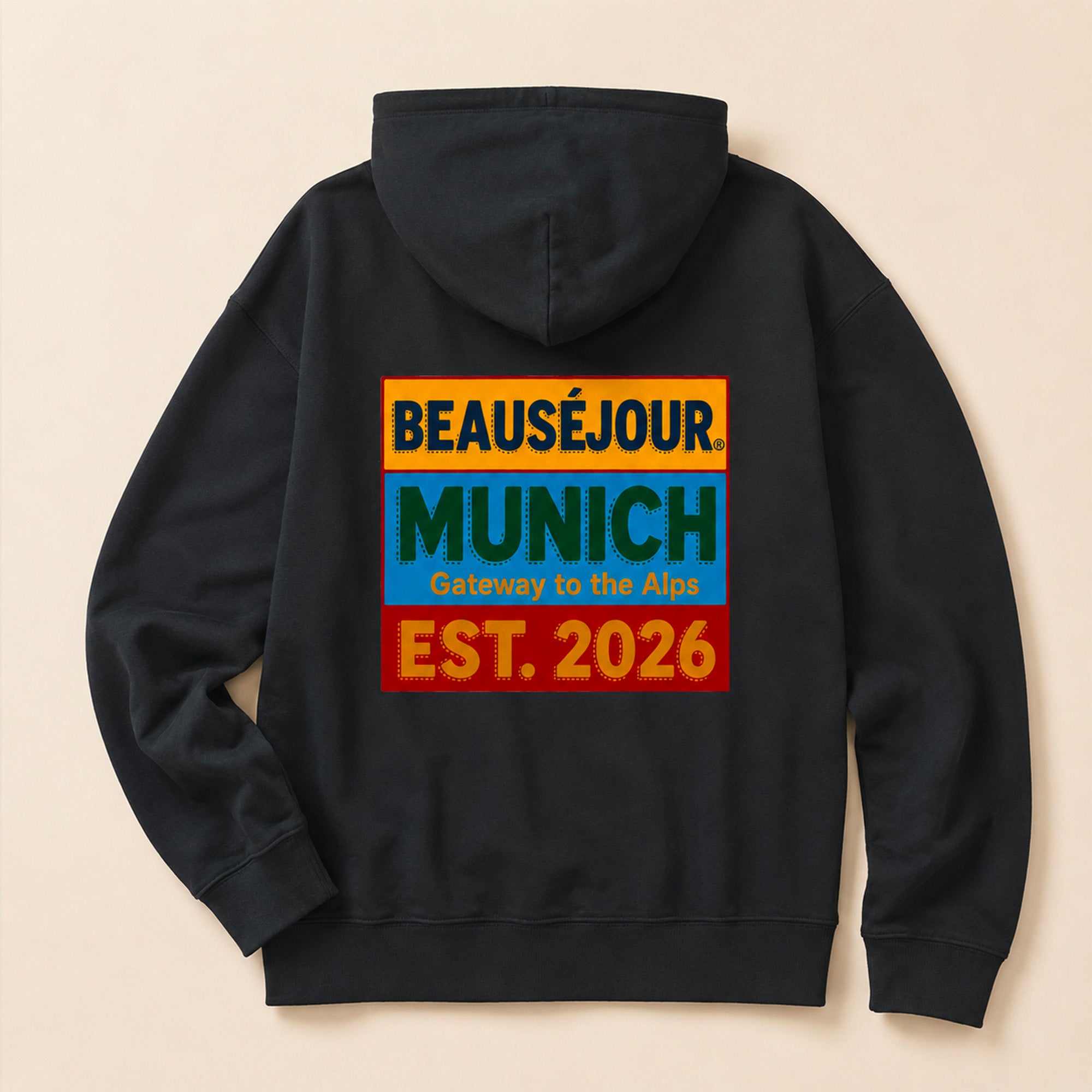 Hoodie Gateway to the Alps Beauséjour® coloris noir, impression graphique dans le dos, molleton brossé 350g/m², vue de dos.