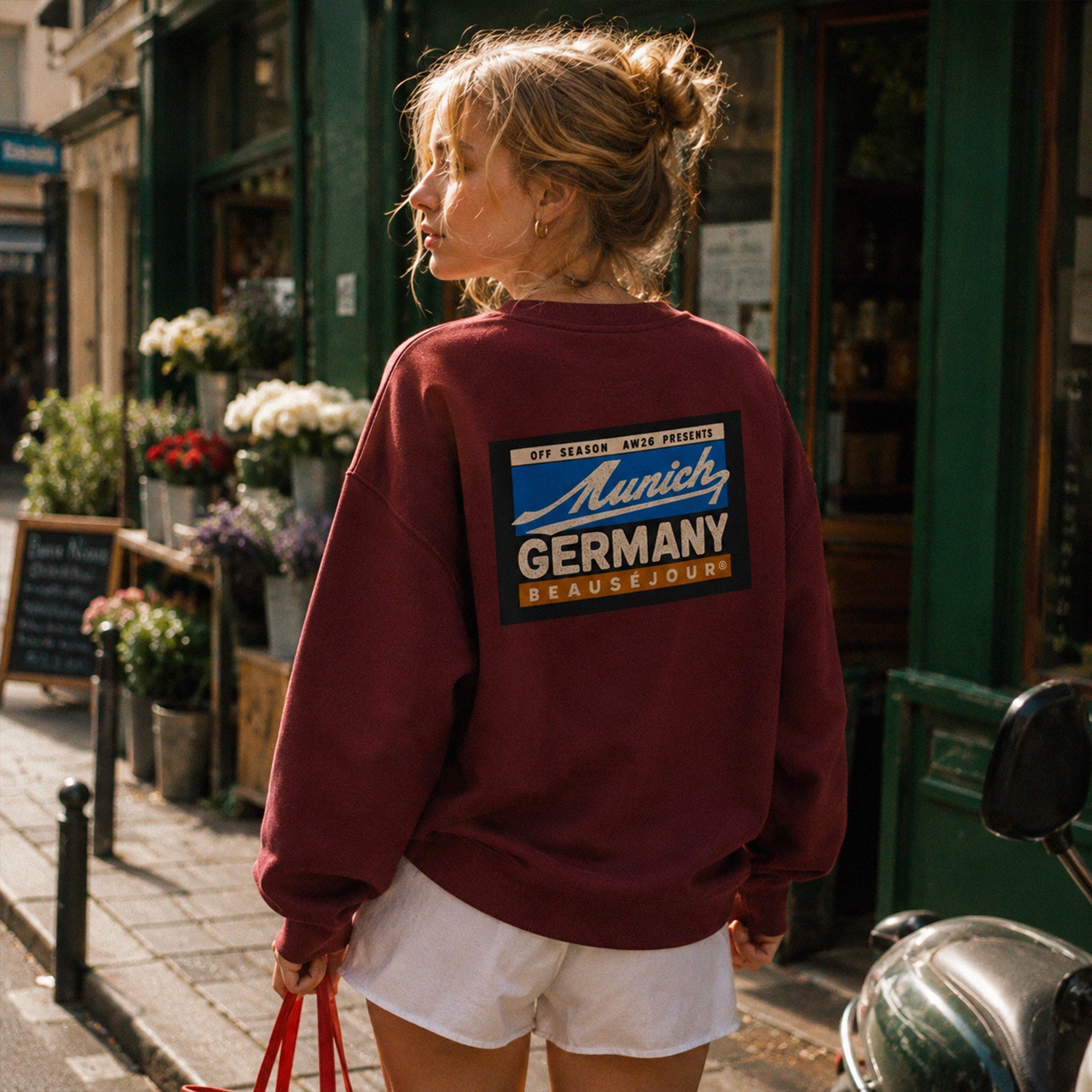 Sweat Off Season Munich Beauséjour® coloris bordeaux femme, look complet, impression graphique Off Season Munich.