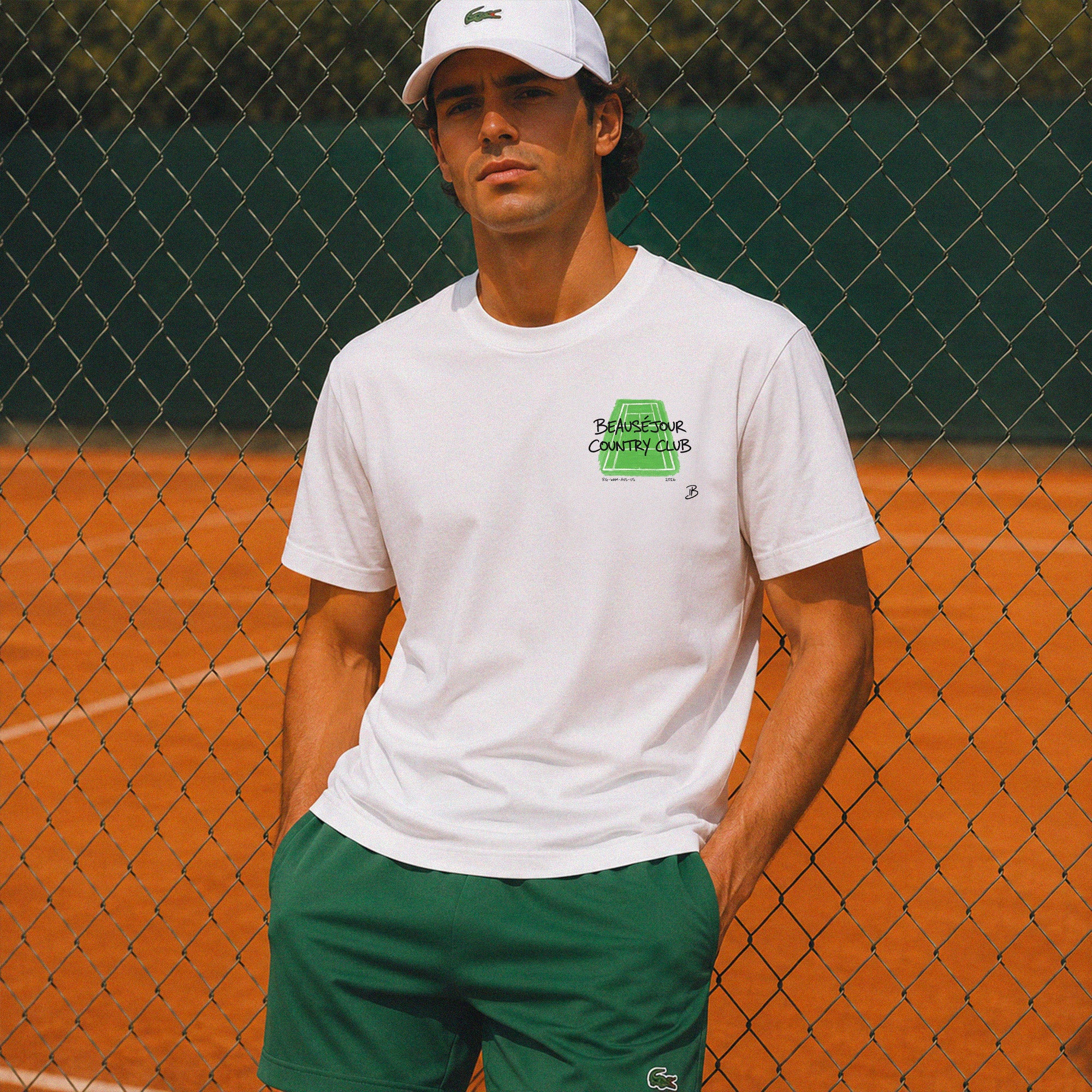 T-shirt Beauséjour country club® homme coloris blanc, détail de l'illustration tennis et de la bande de propreté intérieur col.