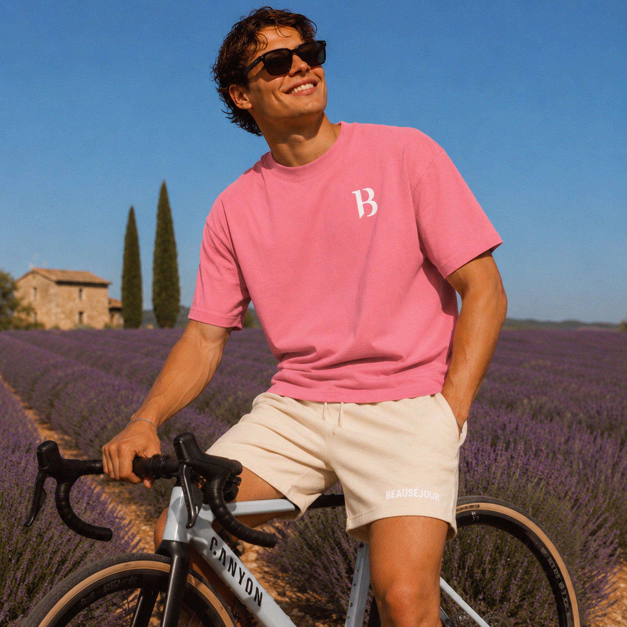 T-shirt boxy Signature B Beauséjour, coloris canyon, jersey grosse maille 100% coton biologique Ring Spun Carded, logo B Beauséjour poitrine, coupe boxy contemporaine, vue de face.
