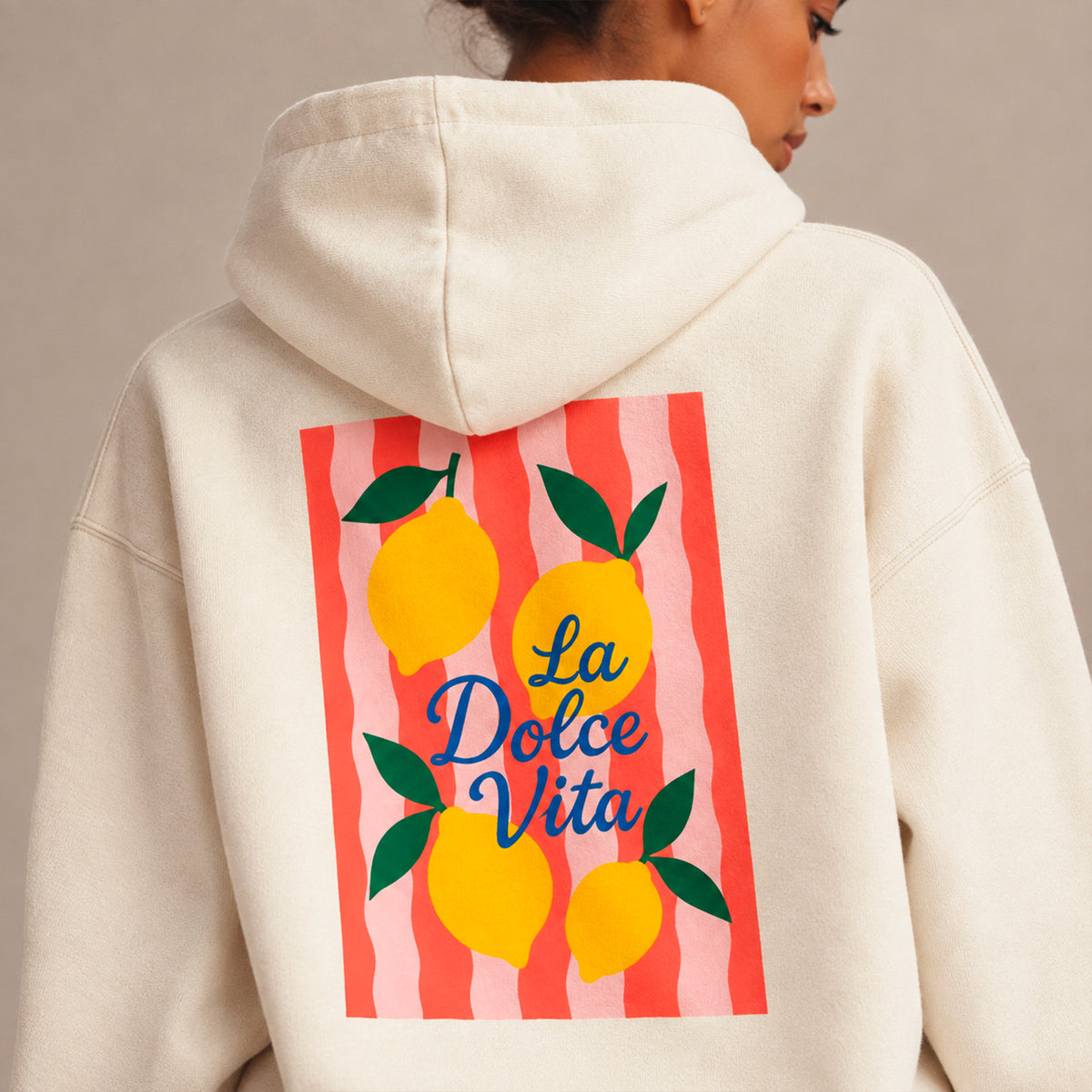 Hoodie crème Dolce Vita citron Beauséjour, vue de dos.