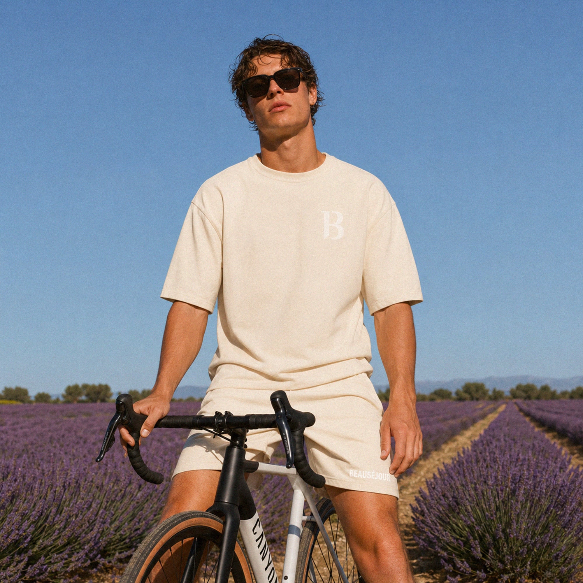 T-shirt Boxy Creme Signature B Beauséjour