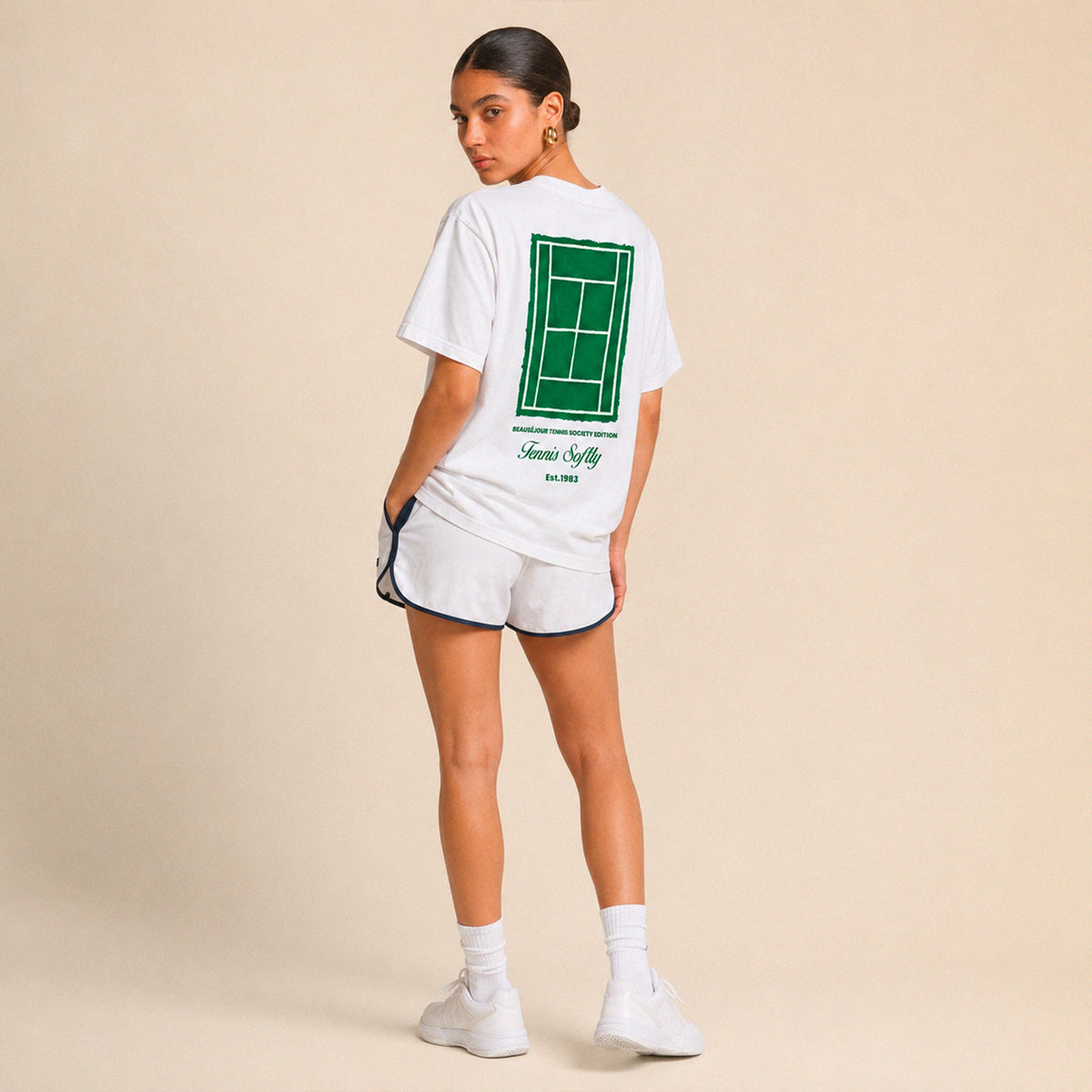 T-shirt Tennis Femme Beauséjour blanc vert, porté par une femme, vue 2.