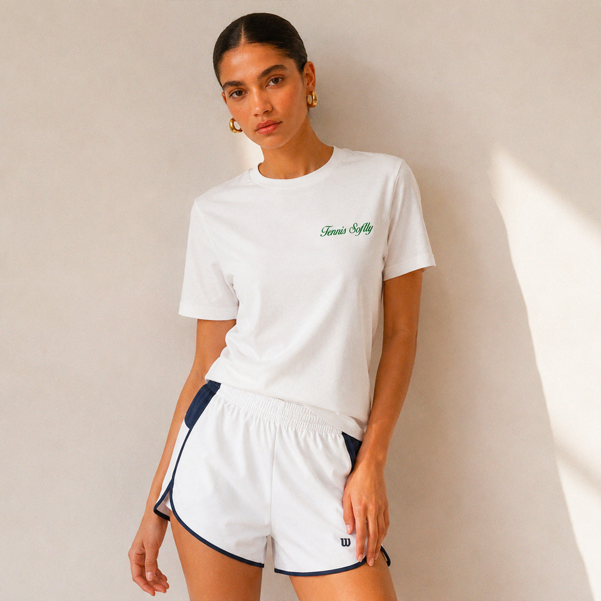 T-shirt Tennis Femme Beauséjour blanc vert, porté par une femme, vue 5.