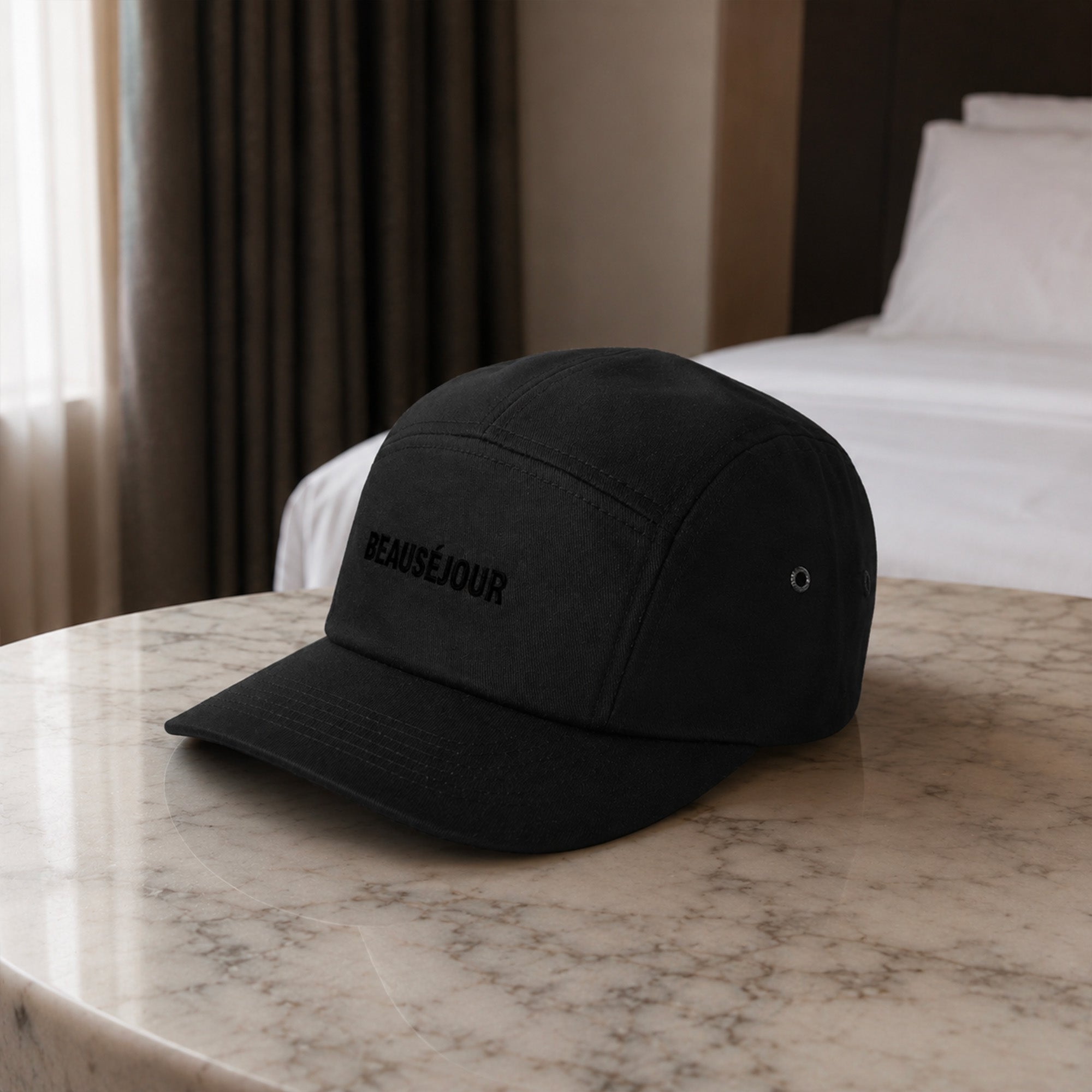 casquette noire unisexe avec logo beausejour