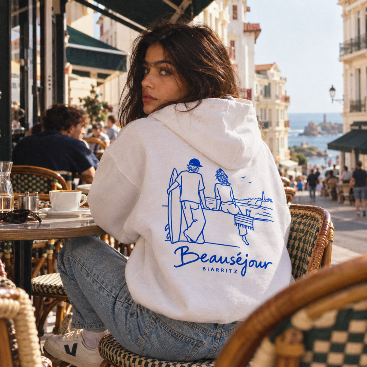 Hoodie Biarritz after surf blanc, packshot produit à plat