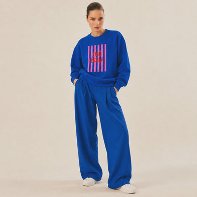 Film Sweatshirt bleu royal Ciao Bella Beauséjour pour femme, vue de face en coton biologique – Beauséjour France.