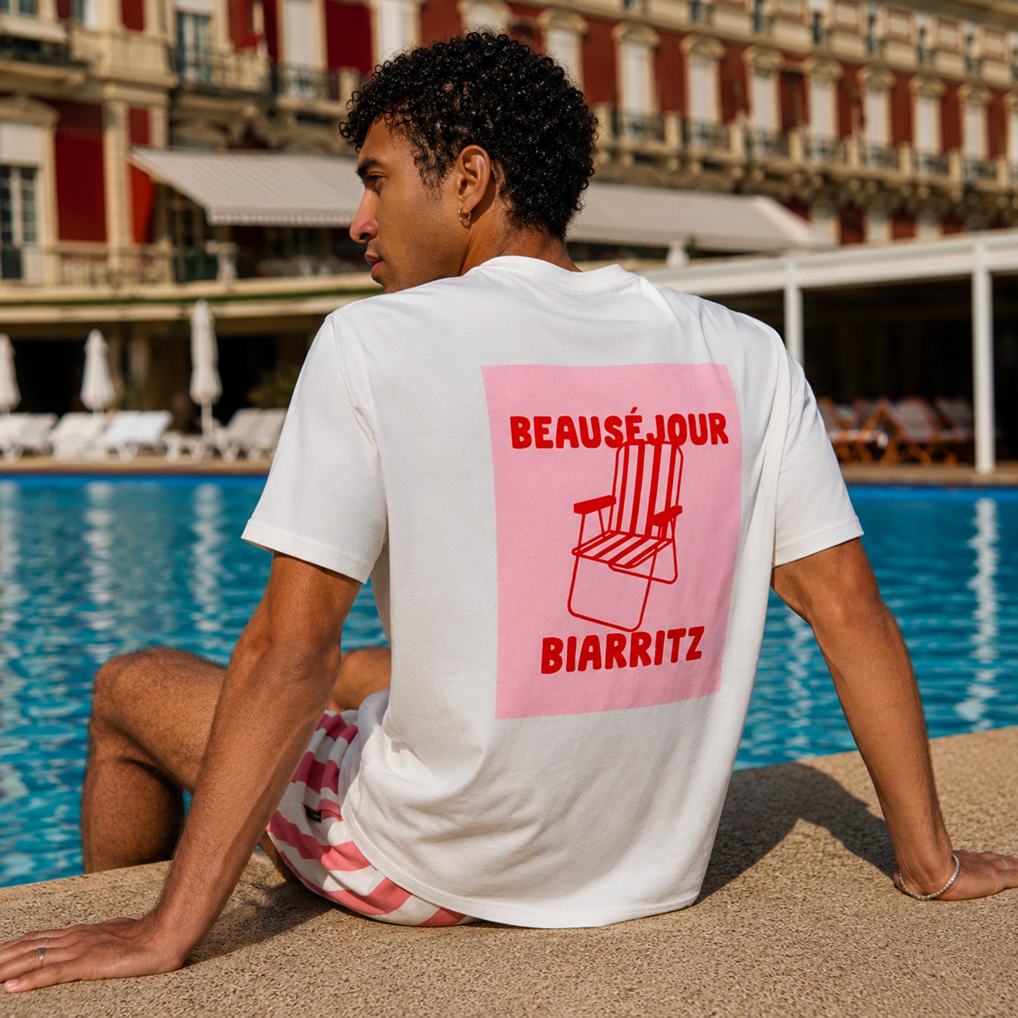 tshirt blanc graphique rose beausejour biarritz dos