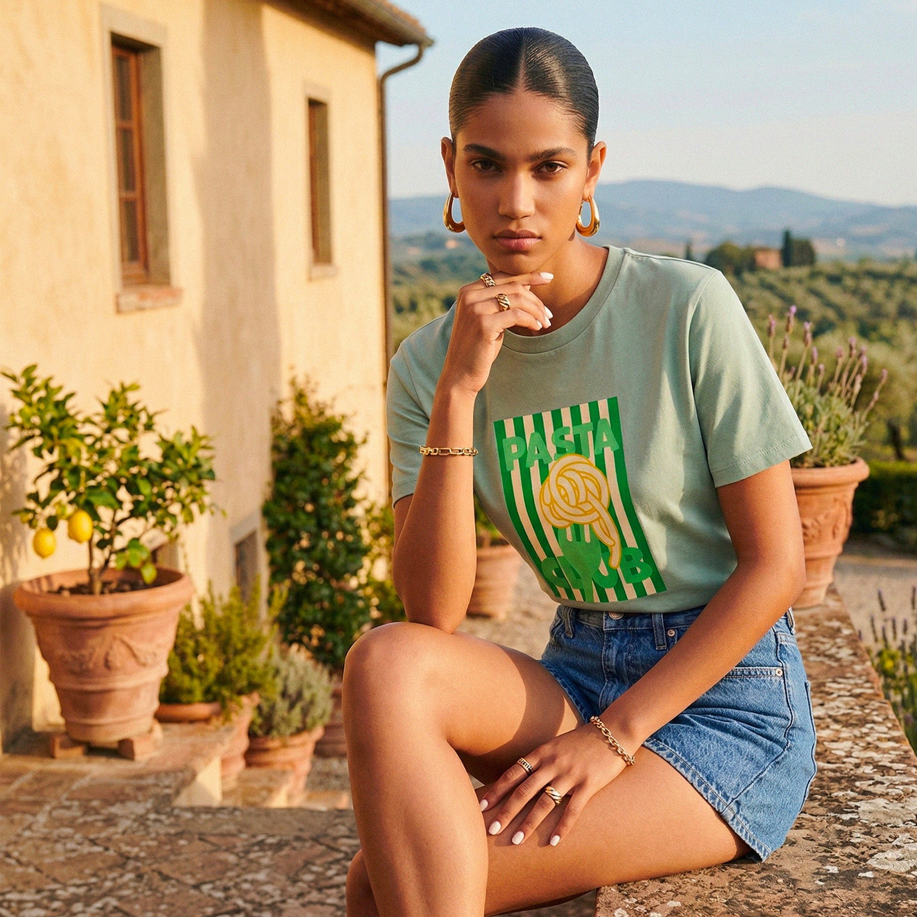 Look estival avec tshirt Pasta Club et pantalon vert